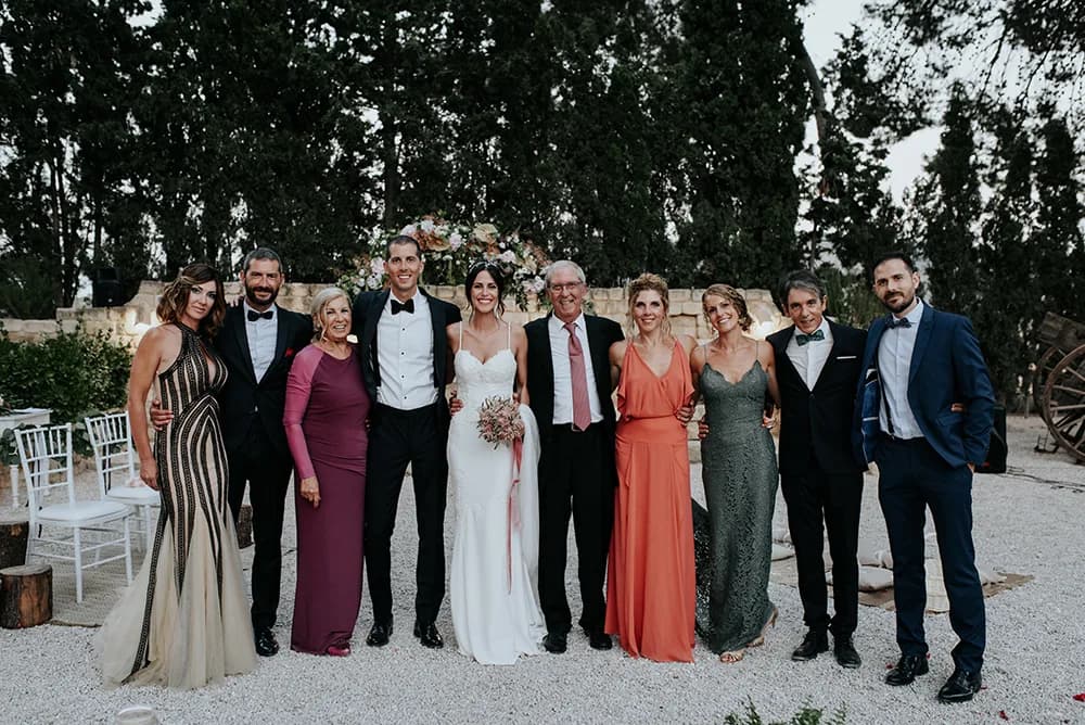 Un recuerdo junto a los invitados — Armando & Cristina