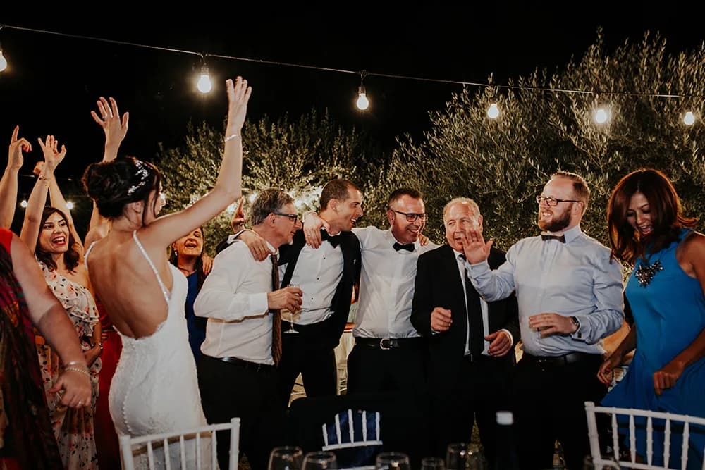 La celebración y la fiesta — Armando & Cristina