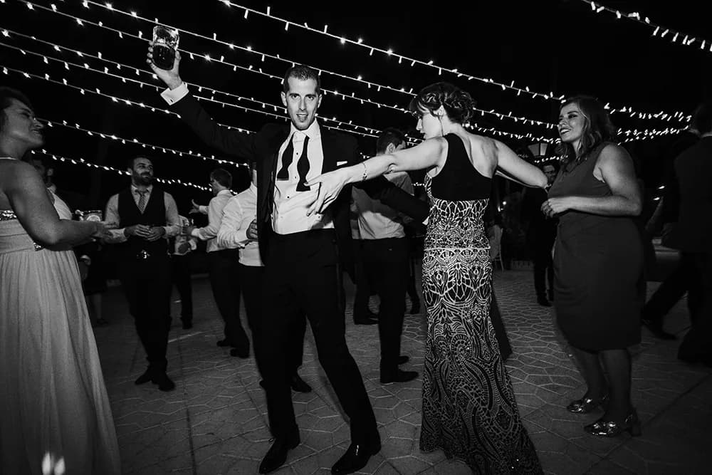La celebración y la fiesta — Armando & Cristina